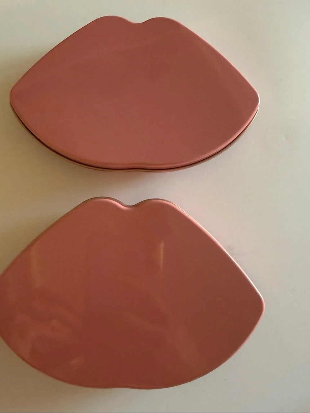Charlotte Tilbury Lip-Shaped Makeup Palette Case - Pink-TINS ONLY